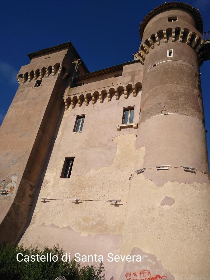 Casavacanze Peperosa Civitavecchia Exteriör bild